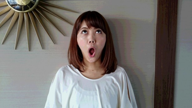 顔のたるみや小顔に効果のある『ムンク』のポーズ!